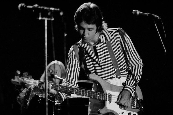 Paul und «Wings» mit Rickenbacker Bass 1972 in Montreux - © ETH Bildarchiv / Kurt Schollenberger
