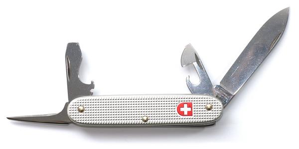 Soldatenmesser Modell 1961 mit Aluminiumgriff - © CC BY-SA 3.0 Simon Eugster