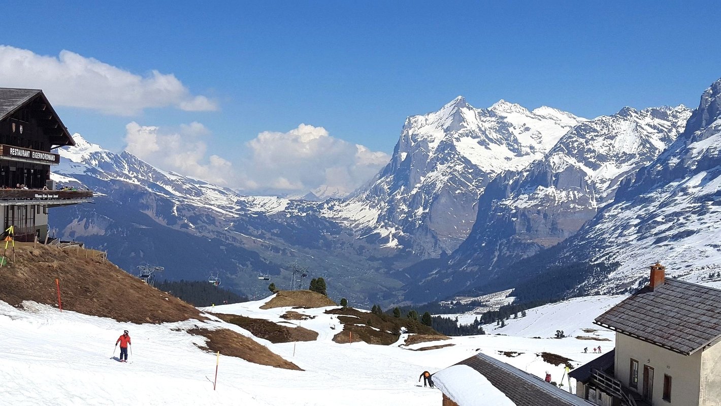 Immerhin etwas Schnee auf den Pisten: Kleine Scheidegg