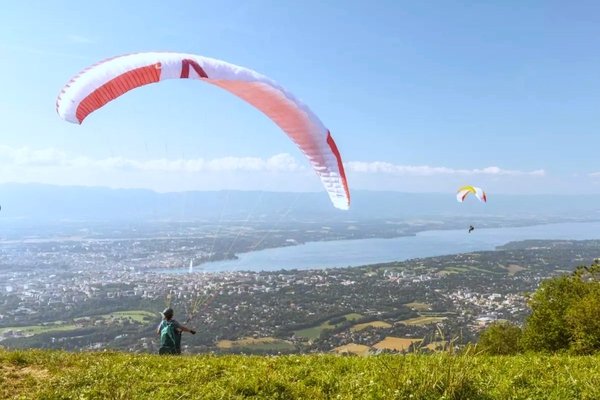 © geneve.com