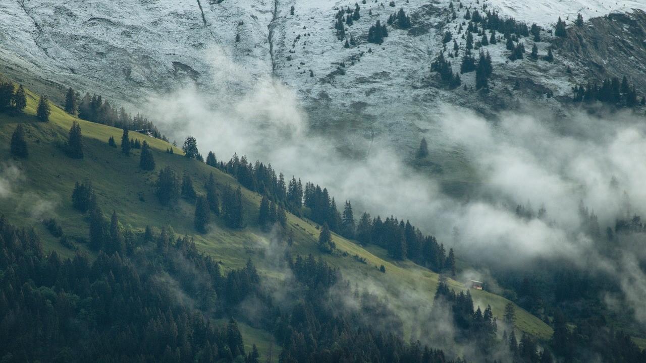In den kargen Bergen Graubündens war es nicht leicht, genügend Nahrungsvorräte für Herbst und Winter anzulegen.