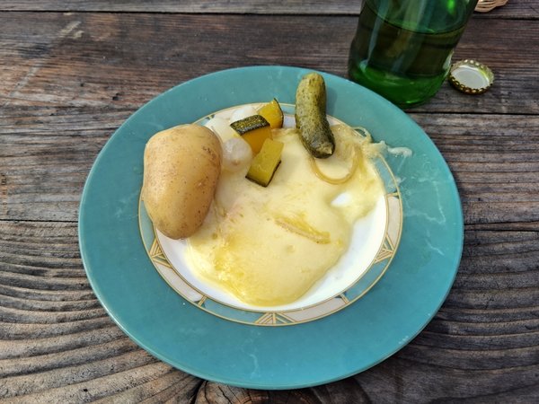 Vorbildliche Portion Raclette! - © René Buss