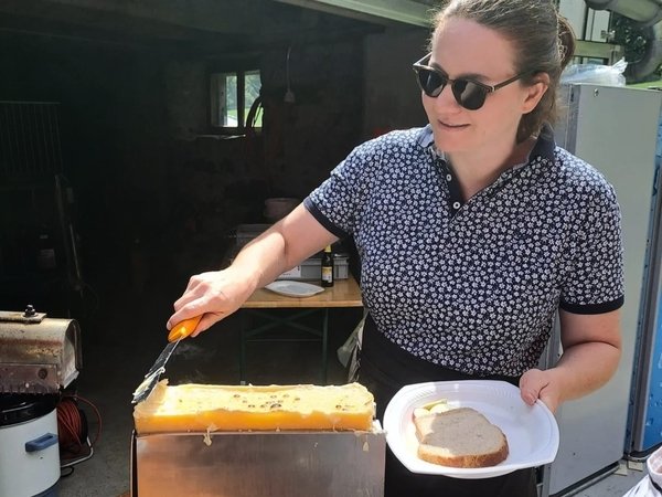 Raclette in Obwalden mit Brot - © Seiler Käserei