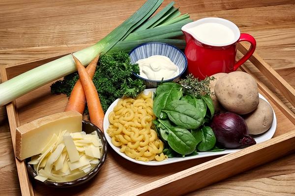 Zutaten für die «Soupe de Chalet» - © René Buss
