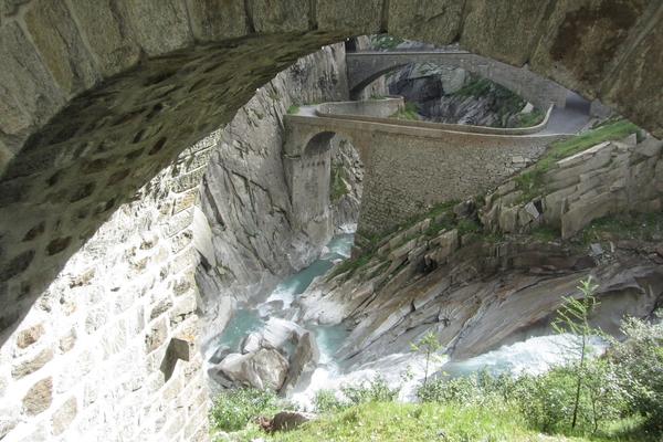 Die Teufelsbrücke in der Schöllenenschlucht