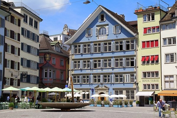 Zunfthaus zur Waag am Münsterplatz