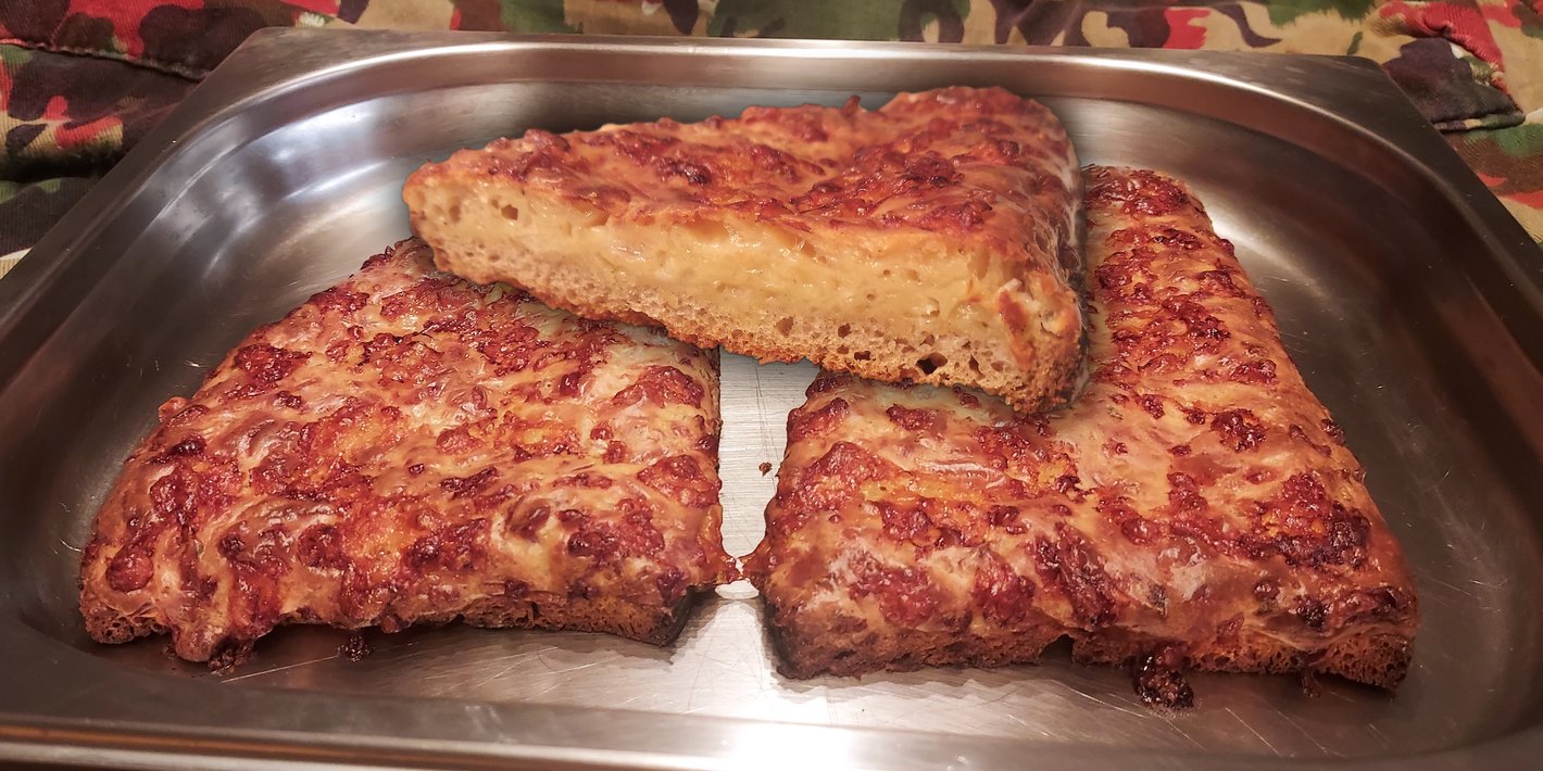 Schweizer Militär-Käseschnitte