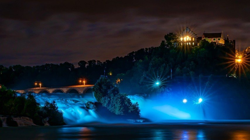 Der Rheinfall von Schaffhausen: Wo sich Abenteuerlust und Faszination vereinen