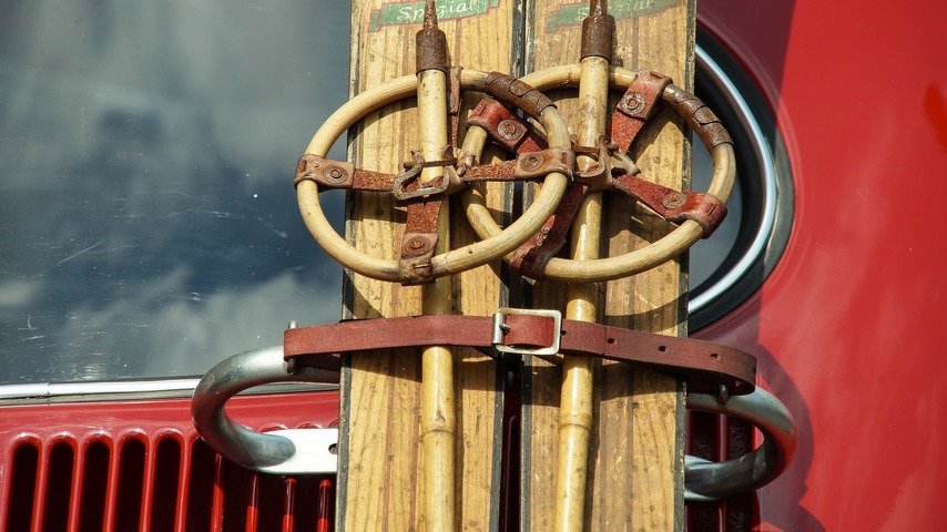Auf Holzlatten in die Vergangenheit - Belle Epoque in Kandersteg