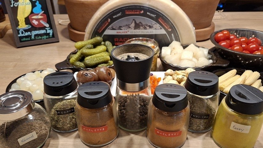 Raclette-Schule - Teil 3: Welche Beilagen passen zum Raclettekäse?