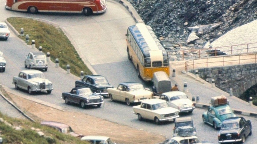 Stau am Gotthard und Raclette am Simplon - Welche Alternativen führen in den Süden?